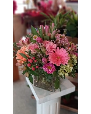 Bella Rosa Flower Arrangement