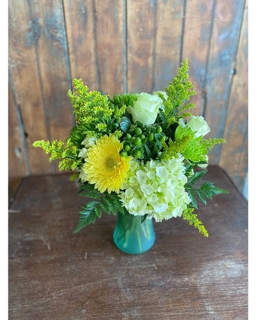Sunny and Green Flower Arrangement
