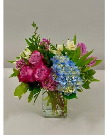Pretty Lady Flower Arrangement