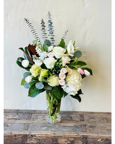 Claudia Flower Arrangement