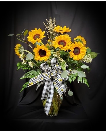 EJN One Dozen Sunflowers Flower Arrangement