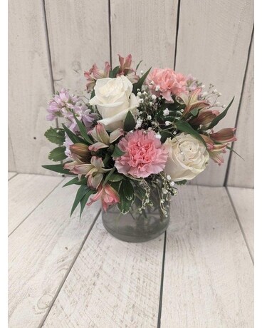 Elegant Dreams Flower Arrangement