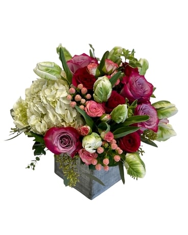 Pretty Chic Pink Flower Arrangement