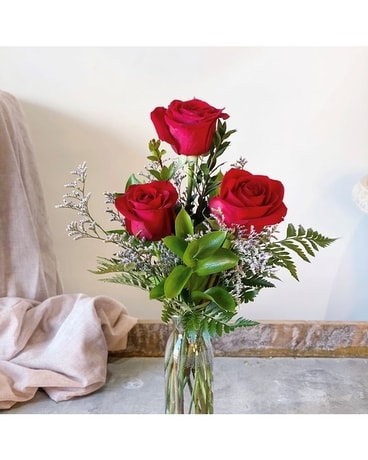 3 Rose bud vase Flower Arrangement