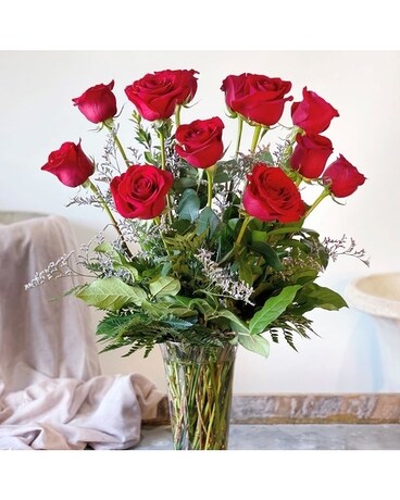 Classic Dozen Rose vase Flower Arrangement