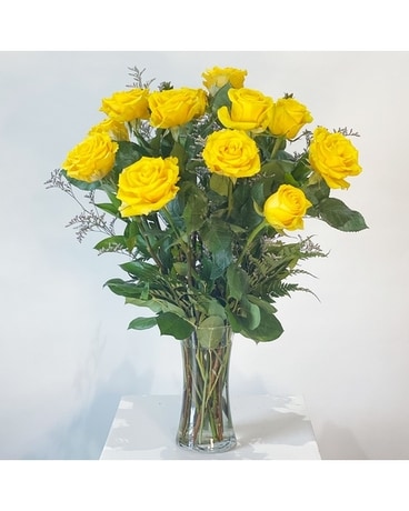 Classic Yellow Rose Flower Arrangement