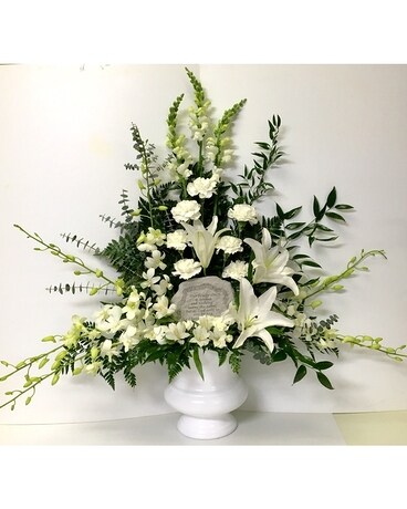 The Chain Is Broken Stone Memorial Arrangement