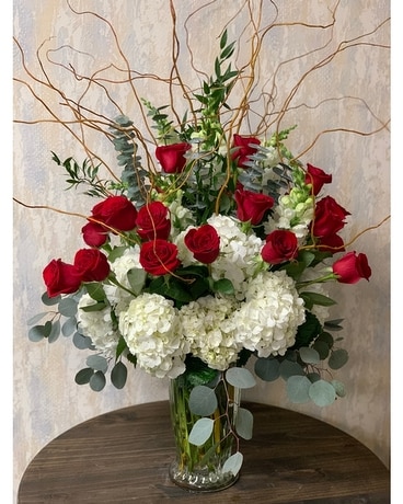 Valentine Luxury Flower Arrangement