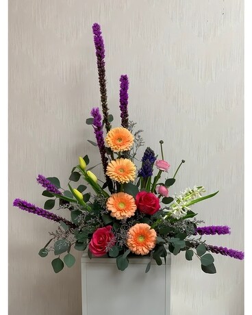Equinox Horizon Flower Arrangement