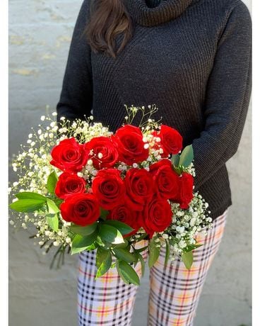 Long-Stem Rose Bouquet Flower Arrangement