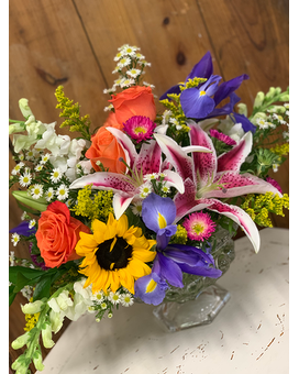 Bright Abelia Flower Arrangement