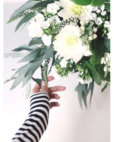 Floral Subscriptions - Buy 6 Get One Free Flower Arrangement