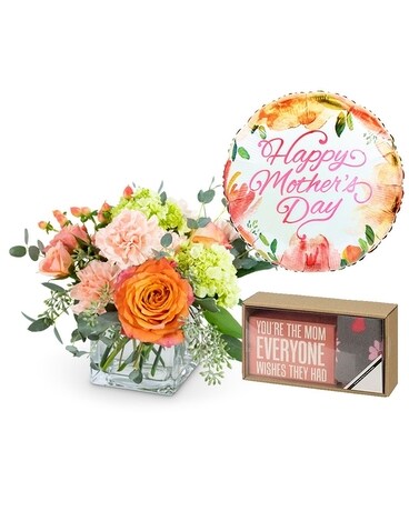 Peachy Sweet Bundle Set w/ Balloon Flower Arrangement