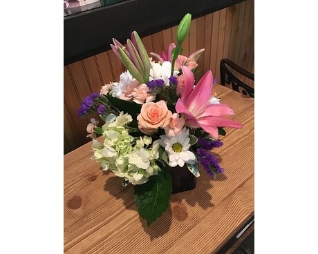 Pastel blooms Flower Arrangement