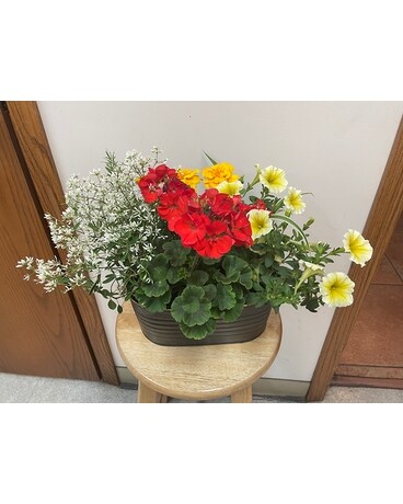Mother's Day Planter - Medium Flower Arrangement
