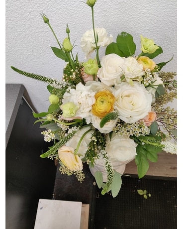LTF Wedding Spirit Flower Arrangement