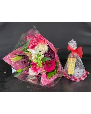 Happy Love Trio Flower Arrangement