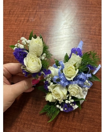 Formal Matching Wristlet & Corsage Corsage
