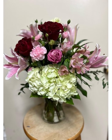 Forever beautiful Flower Arrangement