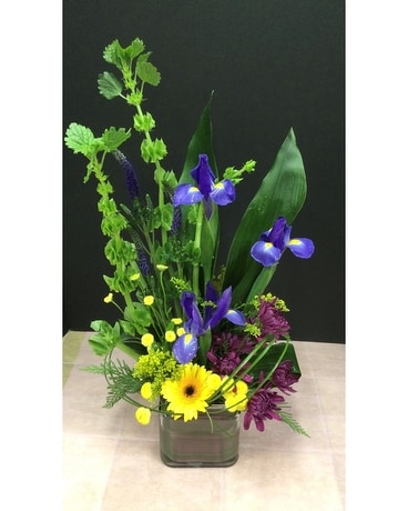 Sweet Peace Flower Arrangement