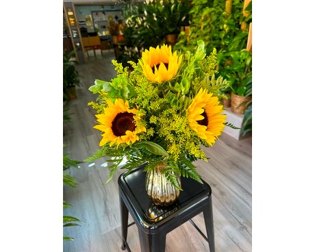 OUR GOLDEN DAYS Flower Arrangement