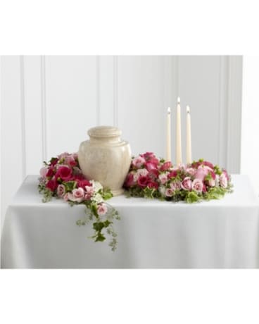 The FTD Remembrance Arrangement Flower Arrangement