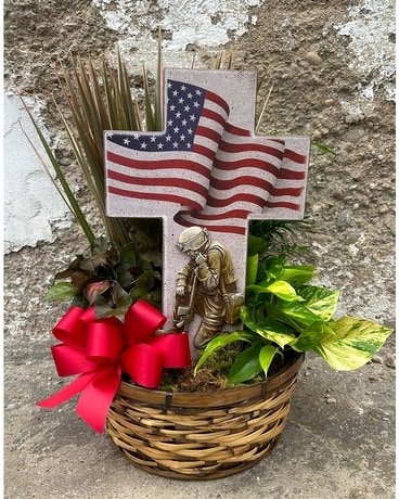 Freedom Cross Planter Plant