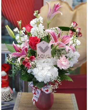 Splendid Love Flower Arrangement