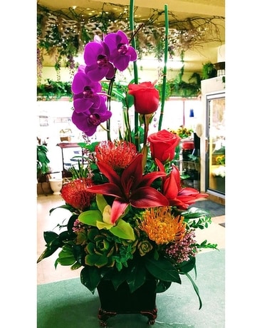 elegance Flower Arrangement