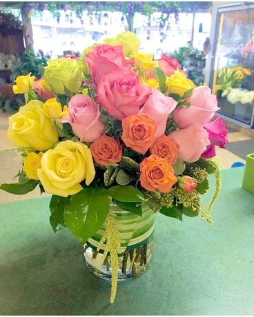Roses Bliss Flower Arrangement