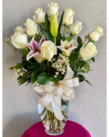 Pure and Gorgeous Bouquet Flower Arrangement