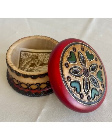 Circular Hearts Handmade Jewelry Box Flower Arrangement