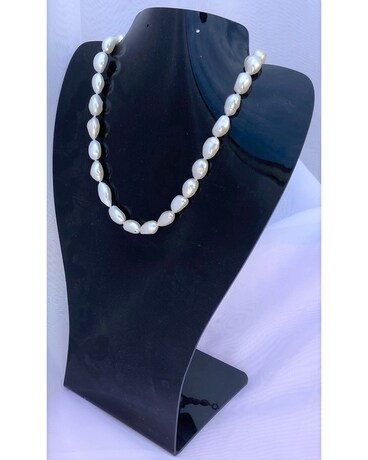 Stunning White Pearl Necklace Flower Arrangement