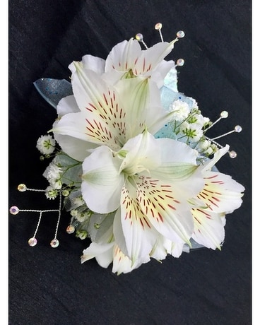 Snow White Flower Arrangement