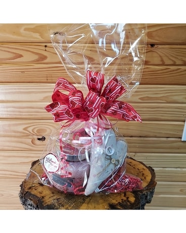 CandleValentineGiftsack Flower Arrangement