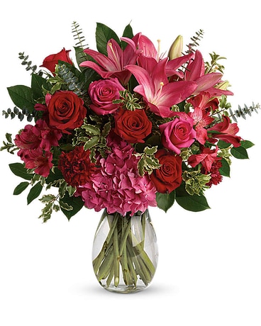 Love Struck Bouquet Flower Arrangement