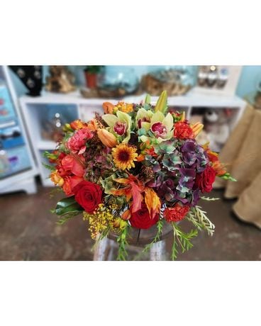 Dazzling Fall Expression Flower Arrangement