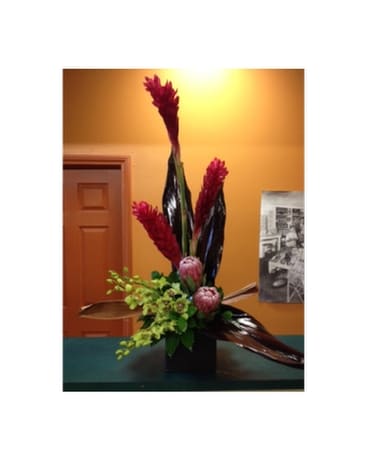 Tropical Arrangement Flower Arrangement