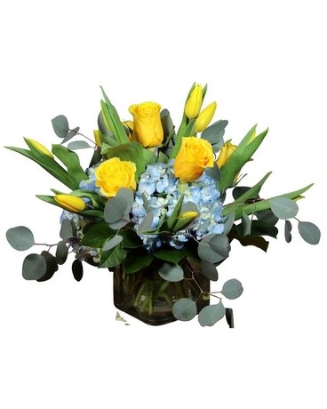Warm Breeze Flower Arrangement