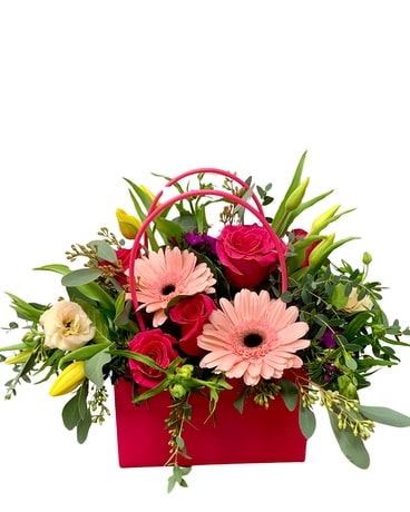 Dubuque Florist - Flower Delivery by Butt's Florist