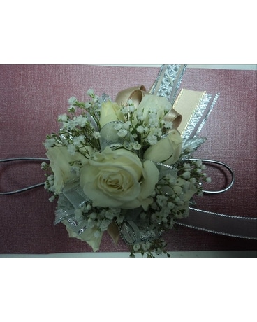 Champagne Kiss Corsage