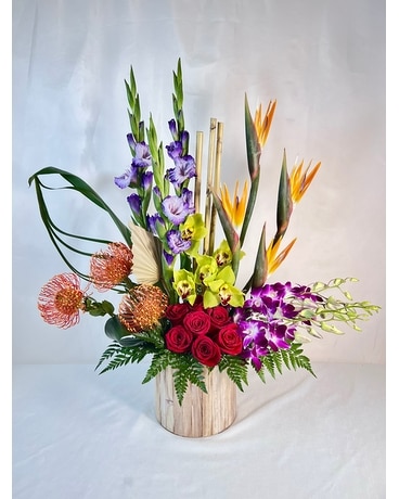 Maui Wowie Flower Arrangement