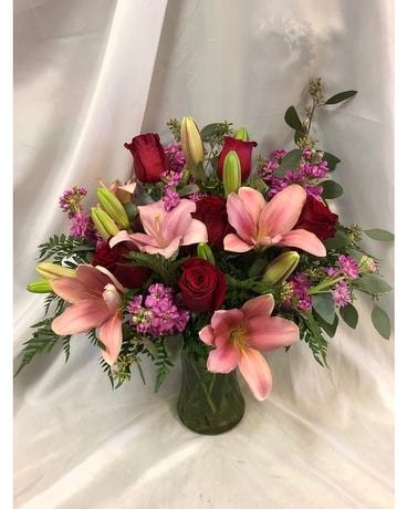 Romantic Reveal in Henderson NV - Beautiful Bouquet Florist