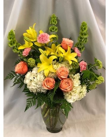 Bodacious Beauty Flower Arrangement