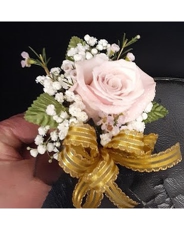 Pretty in Pink Corsage