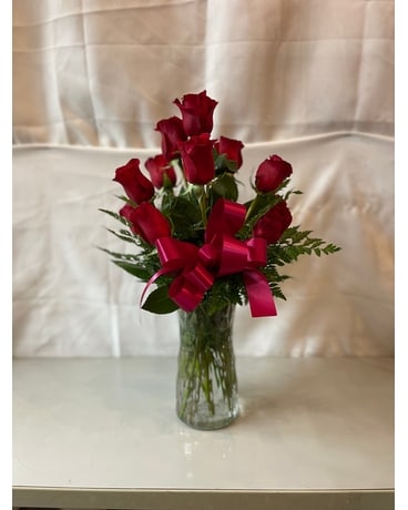 A Dozen Red Roses Flower Arrangement