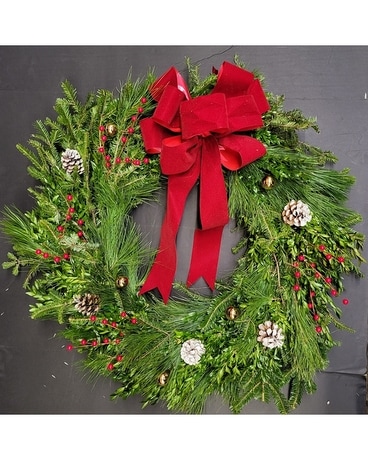 Holiday Wreath East Coast Mix Greens 16