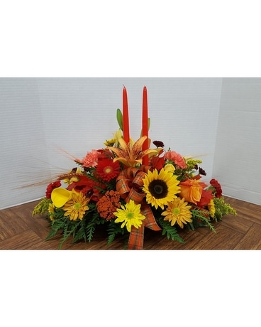 GREAT-ful Centerpiece Flower Arrangement