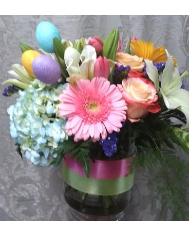 Blooming Easter Flower Arrangement