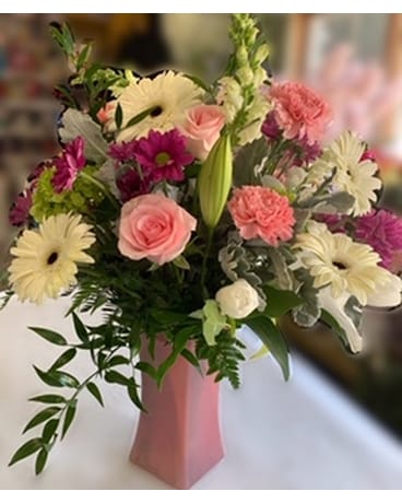 Mother's Day Rose & Daisy Bouquet Flower Arrangement